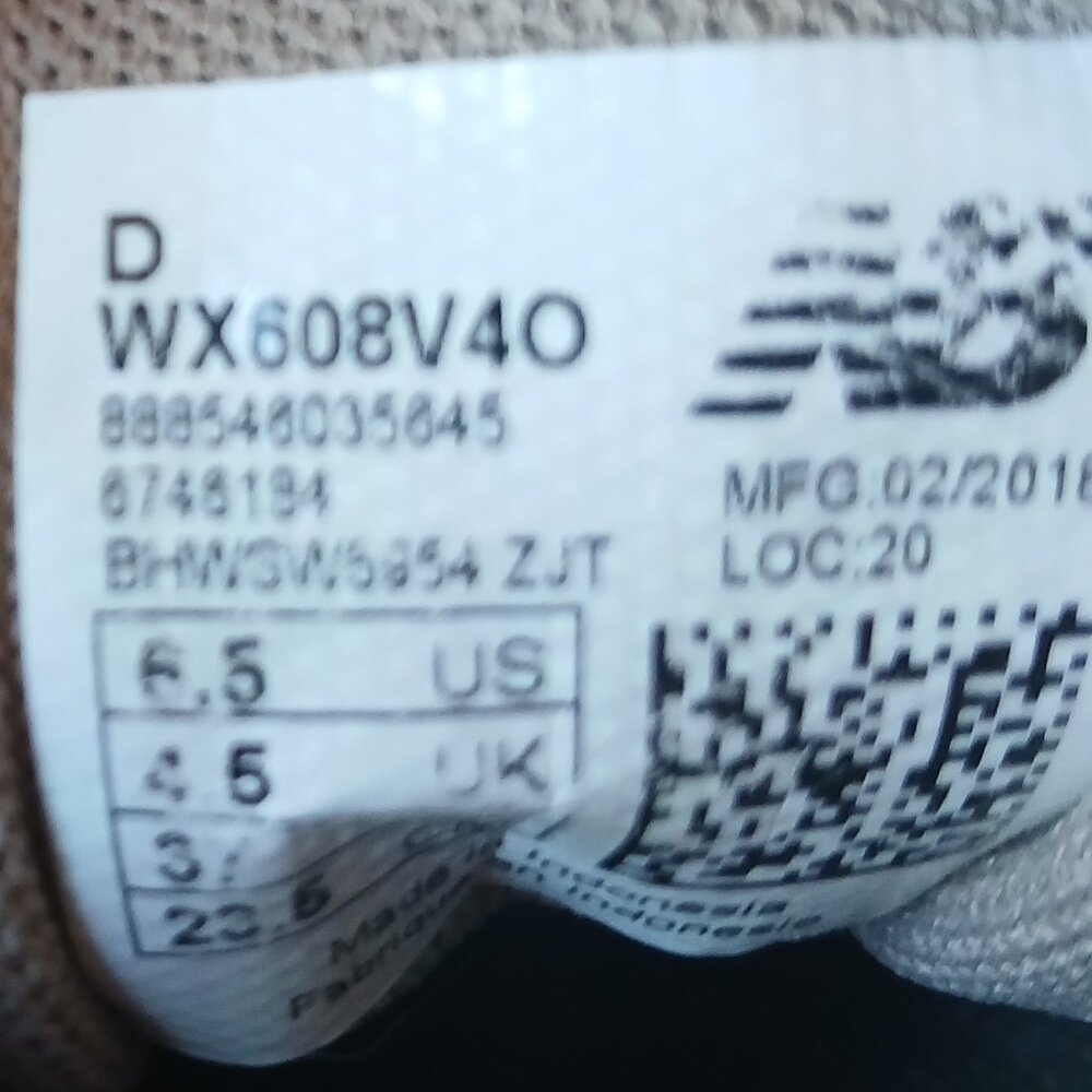 Ladies New Balance Sneakers, Sz. 6.5 - Picture 5 of 5